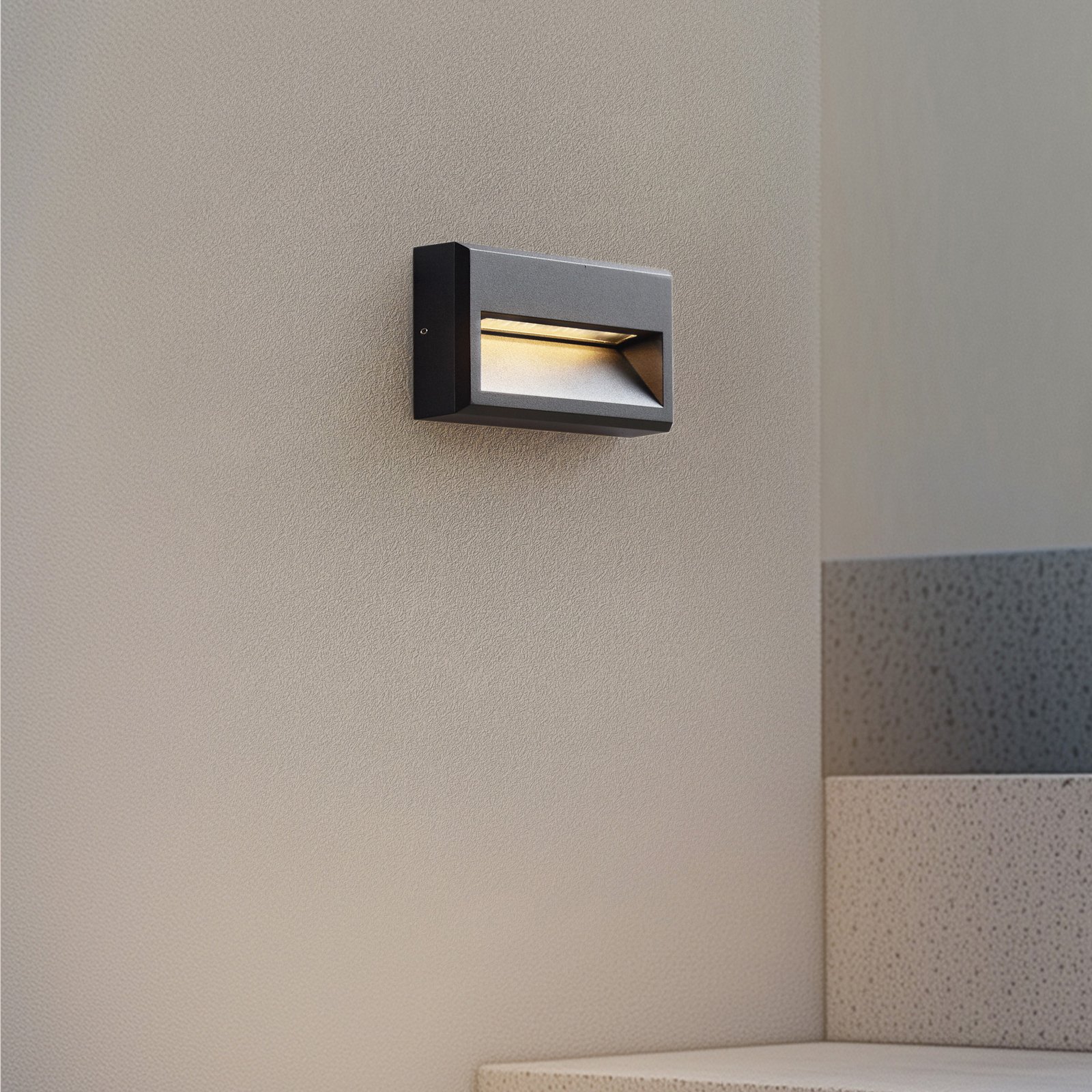 Lucande LED-Außenwandleuchte Weno, schwarz, Aluminium, IP65