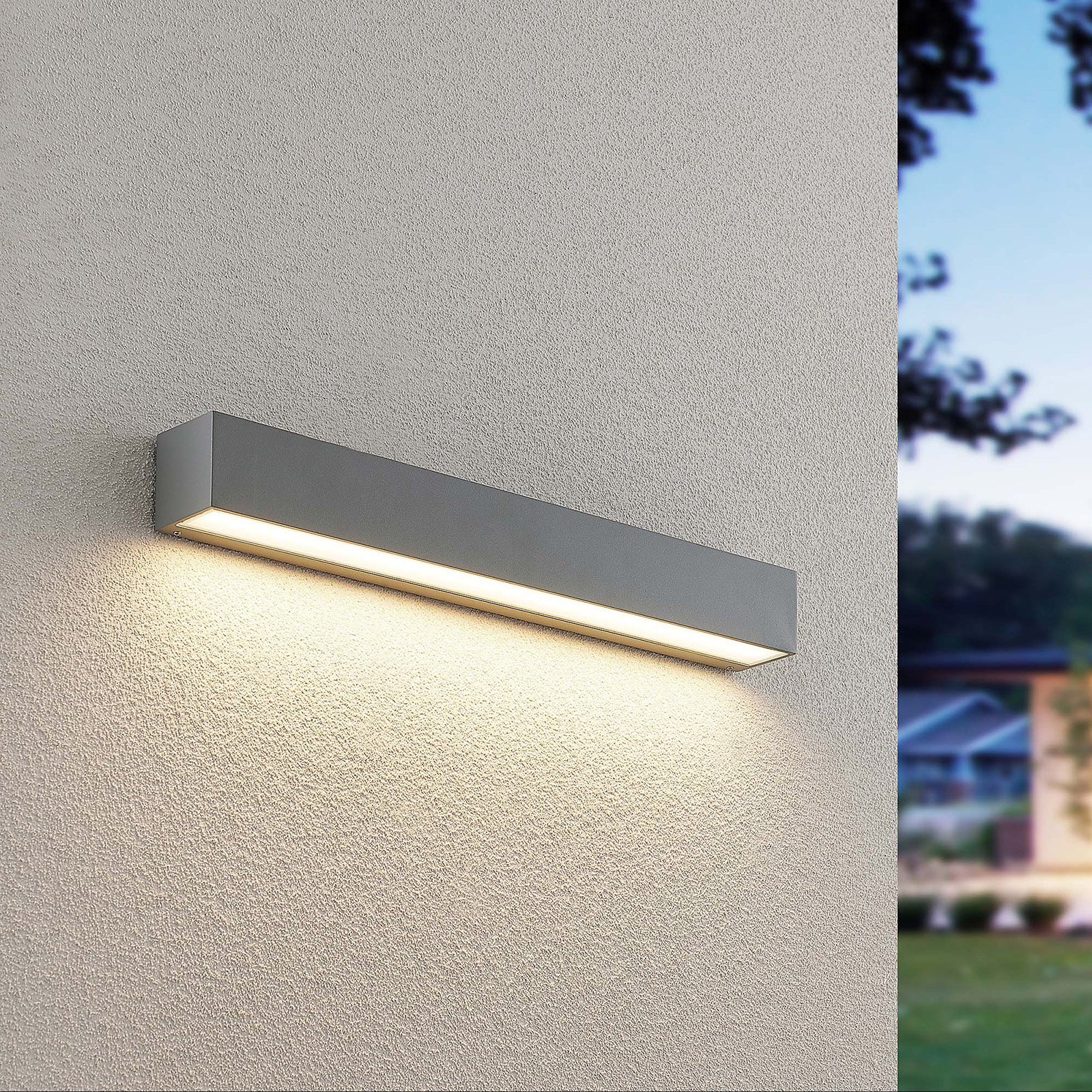Lucande LED nástěnné svítidlo Lengo, 50 cm, stříbrná, 1 světlo, IP65