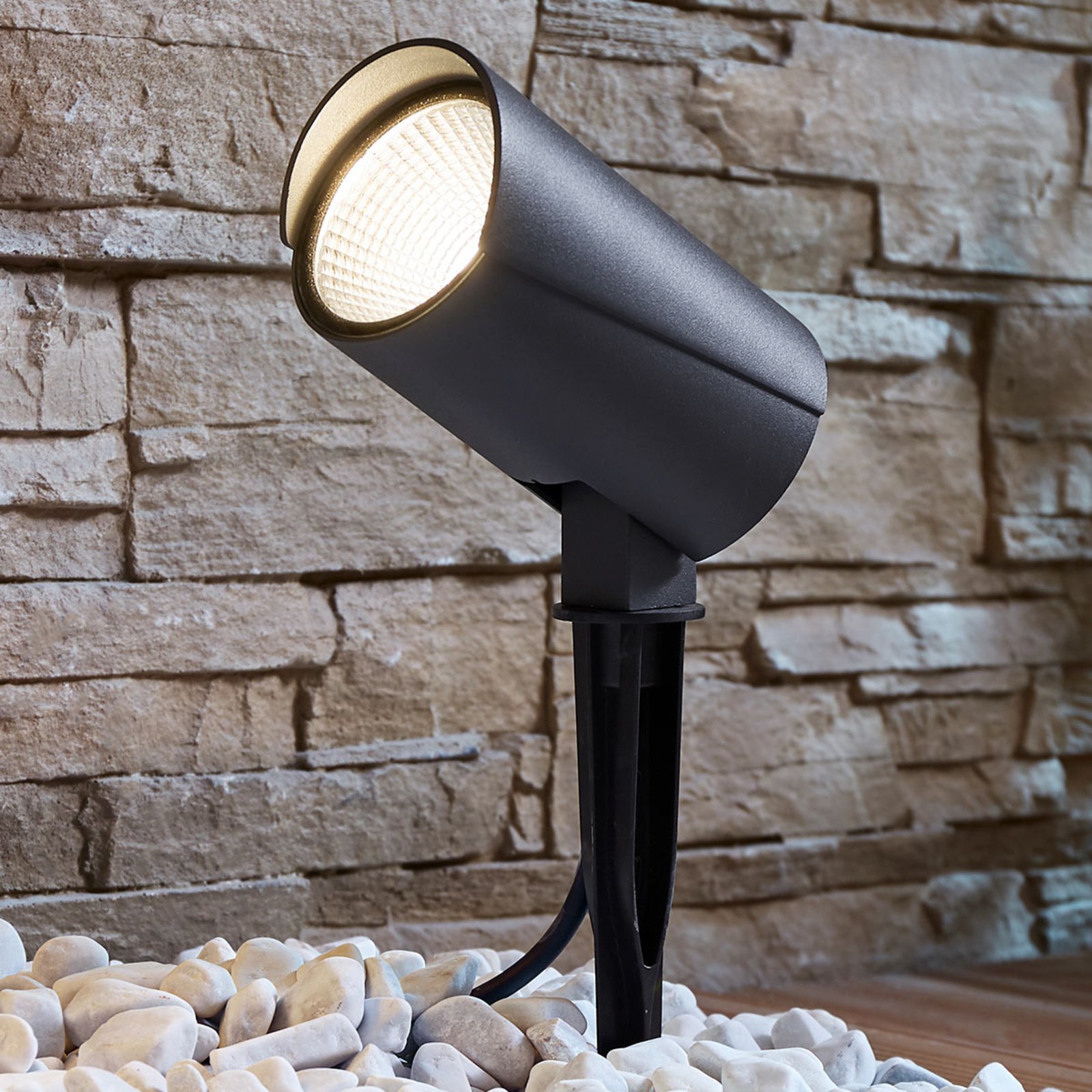 Lucande LED āra prožektors Anton, zemes smaile, antracīts, metāls