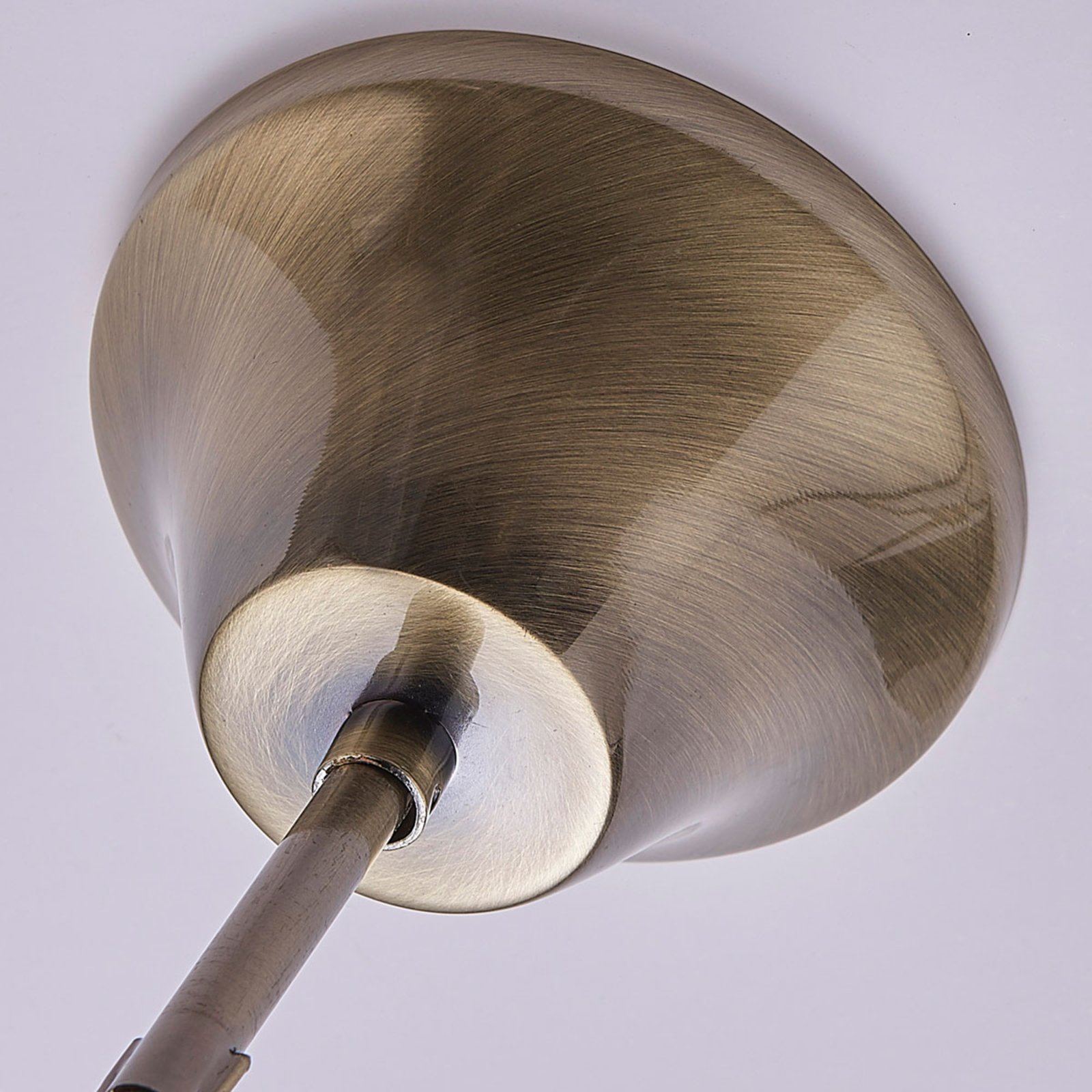 Luster Lindby Marnia, 3 svetlá, Ø 40 cm, starožitná mosadz, E14