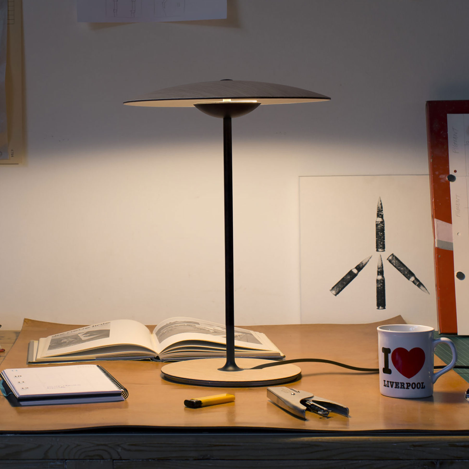 MARSET Ginger S LED namizna svetilka Ø32cm hrast/bela