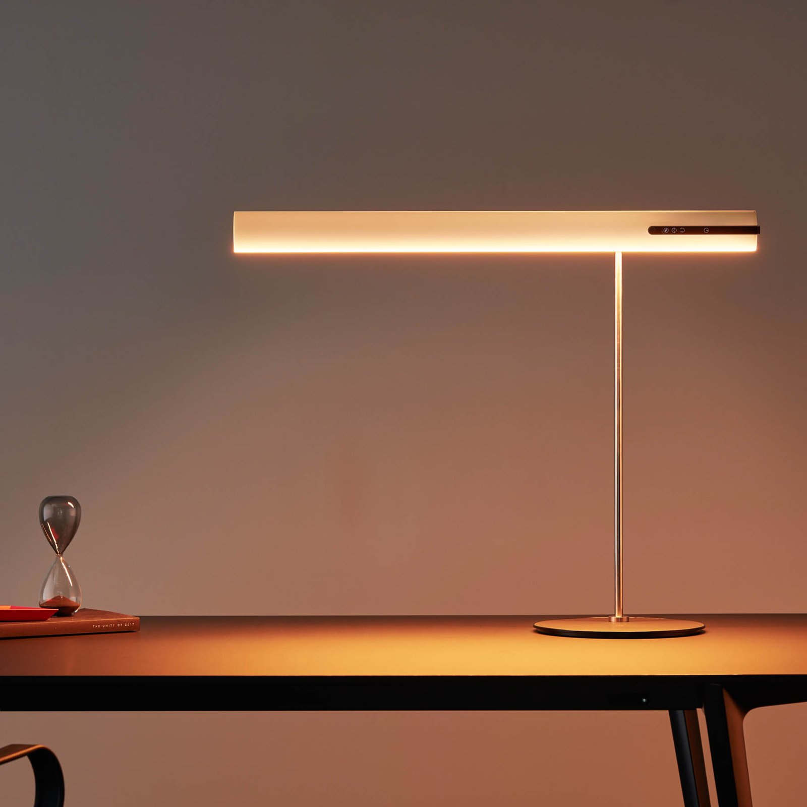 HEAVN One LED-Tischleuchte, silber