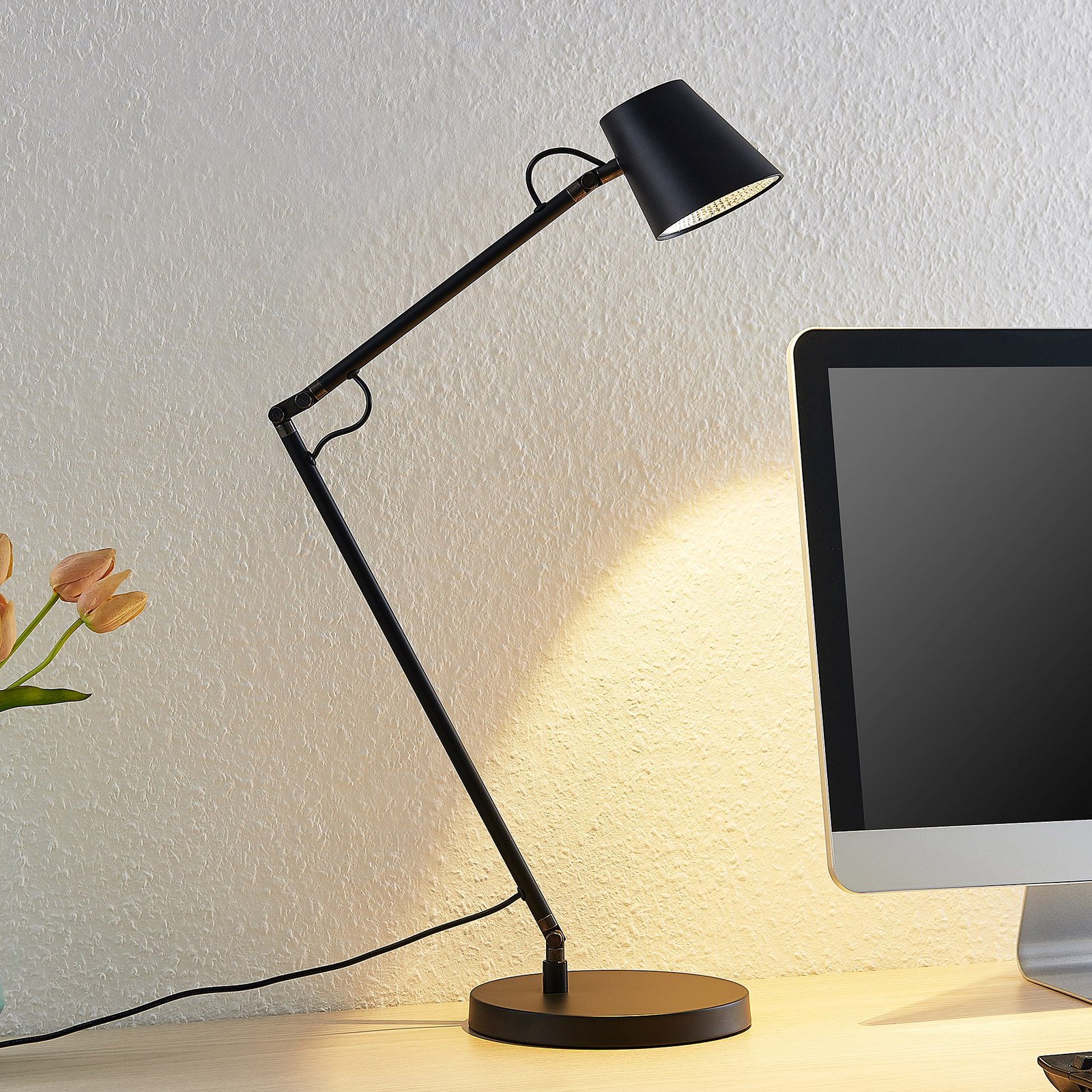 Stolní LED lampa Lucande Tarris, výška 46 cm, černá