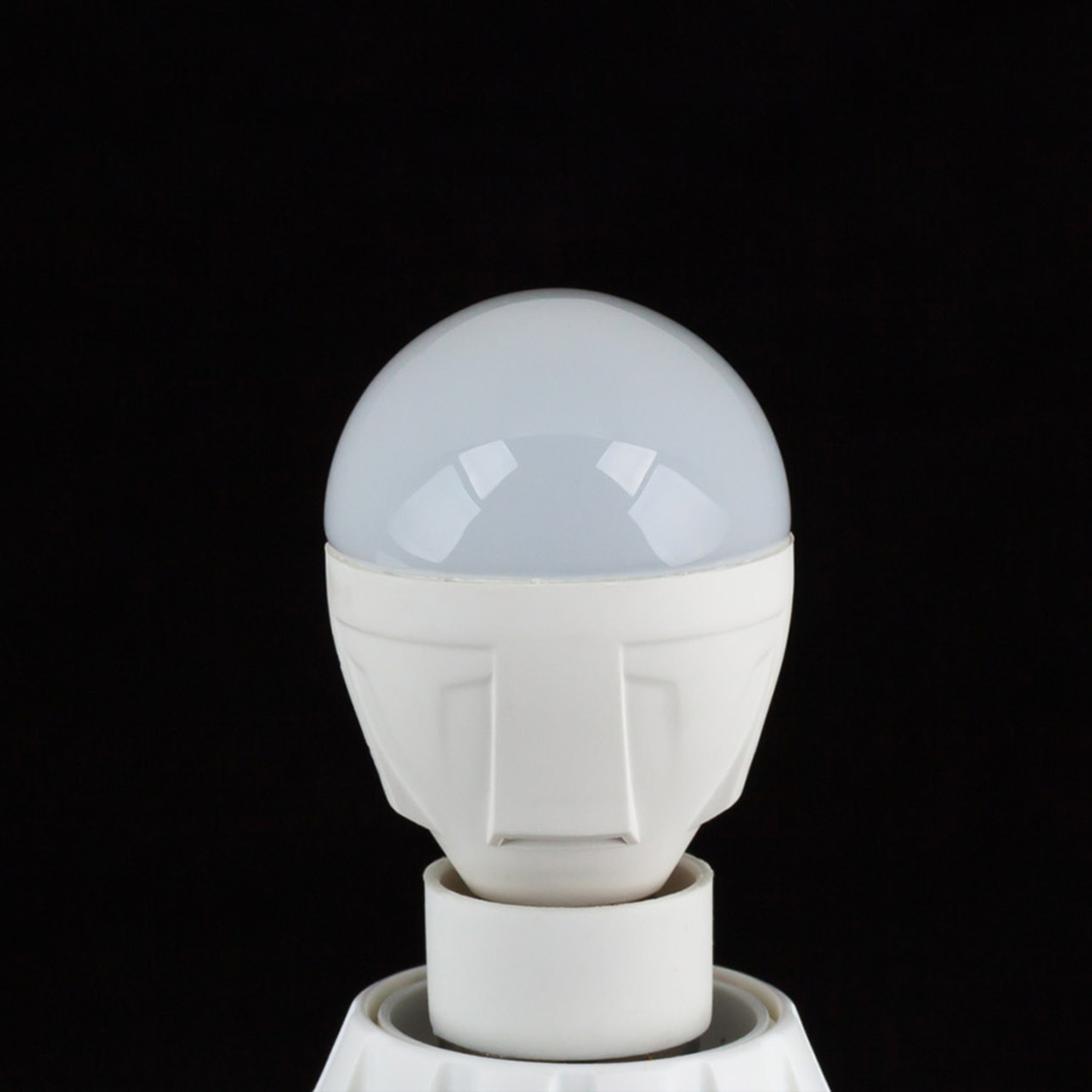 Lindby LED-Tropfenlampe, E14, 4,9 W, 3.000 K, 470 Lumen