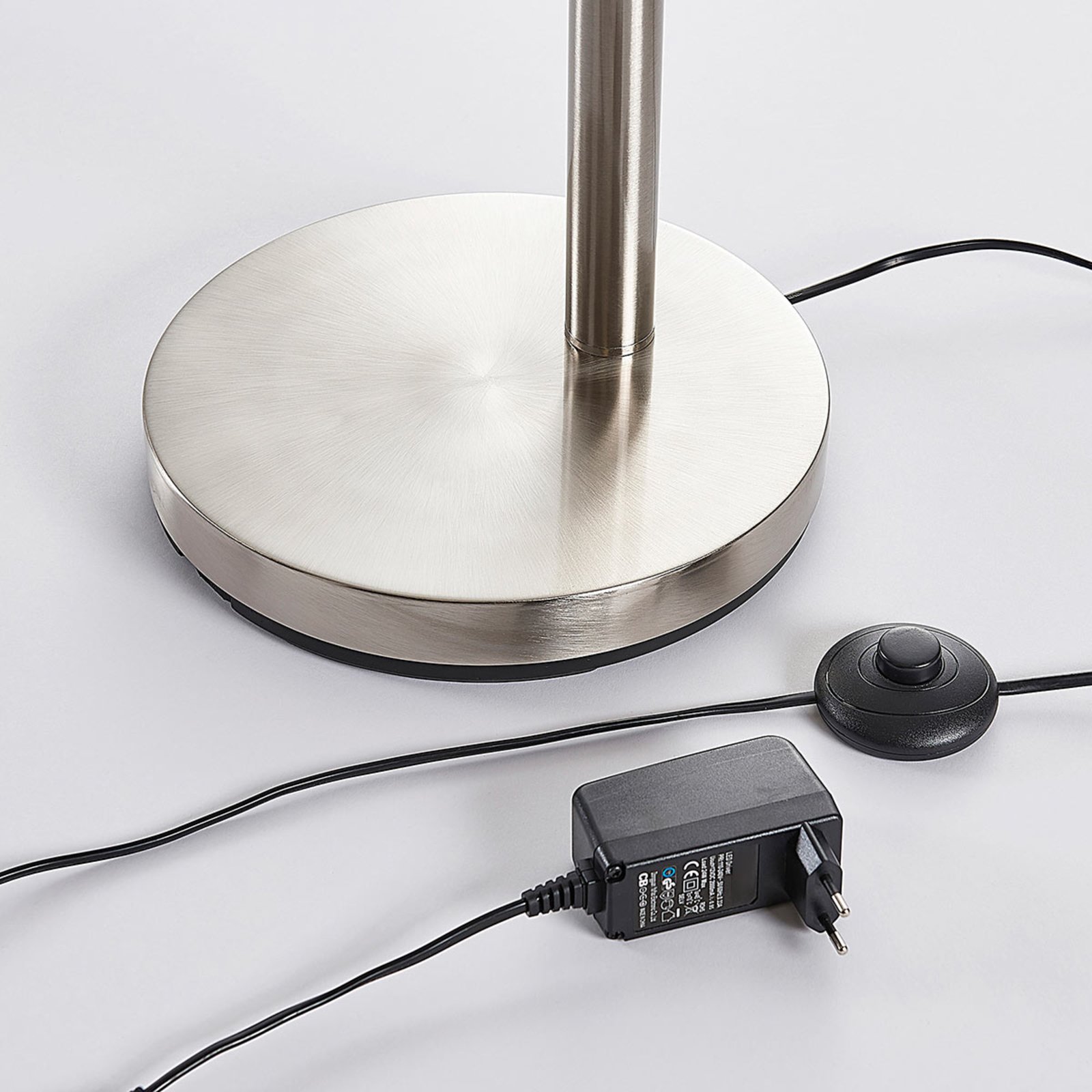 Lindby LED-Stehleuchte Anea, 179 cm, 5-flammig, nickelfarben