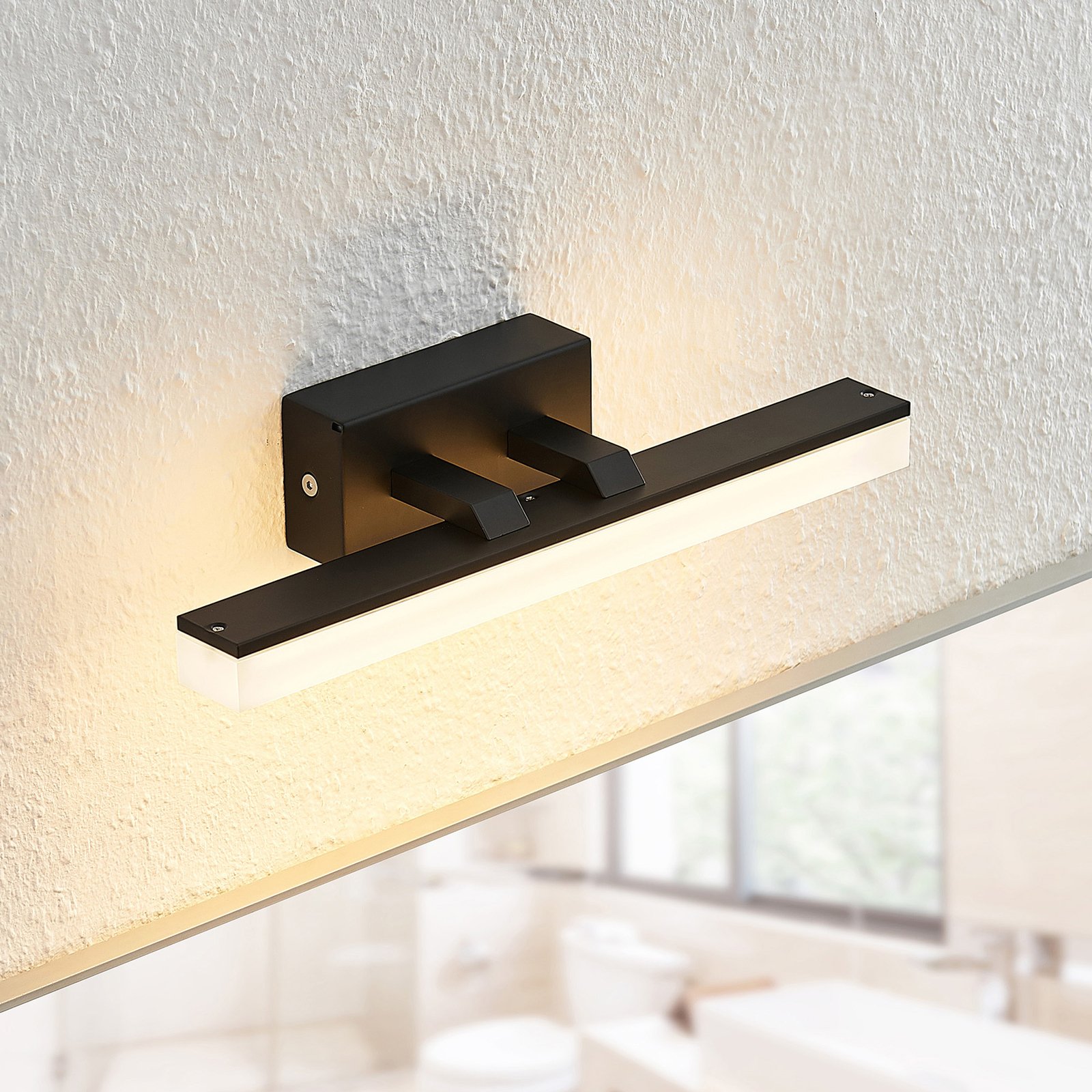 Lucande LED-Wandleuchte Lisana, horizontal, 32 cm, IP44
