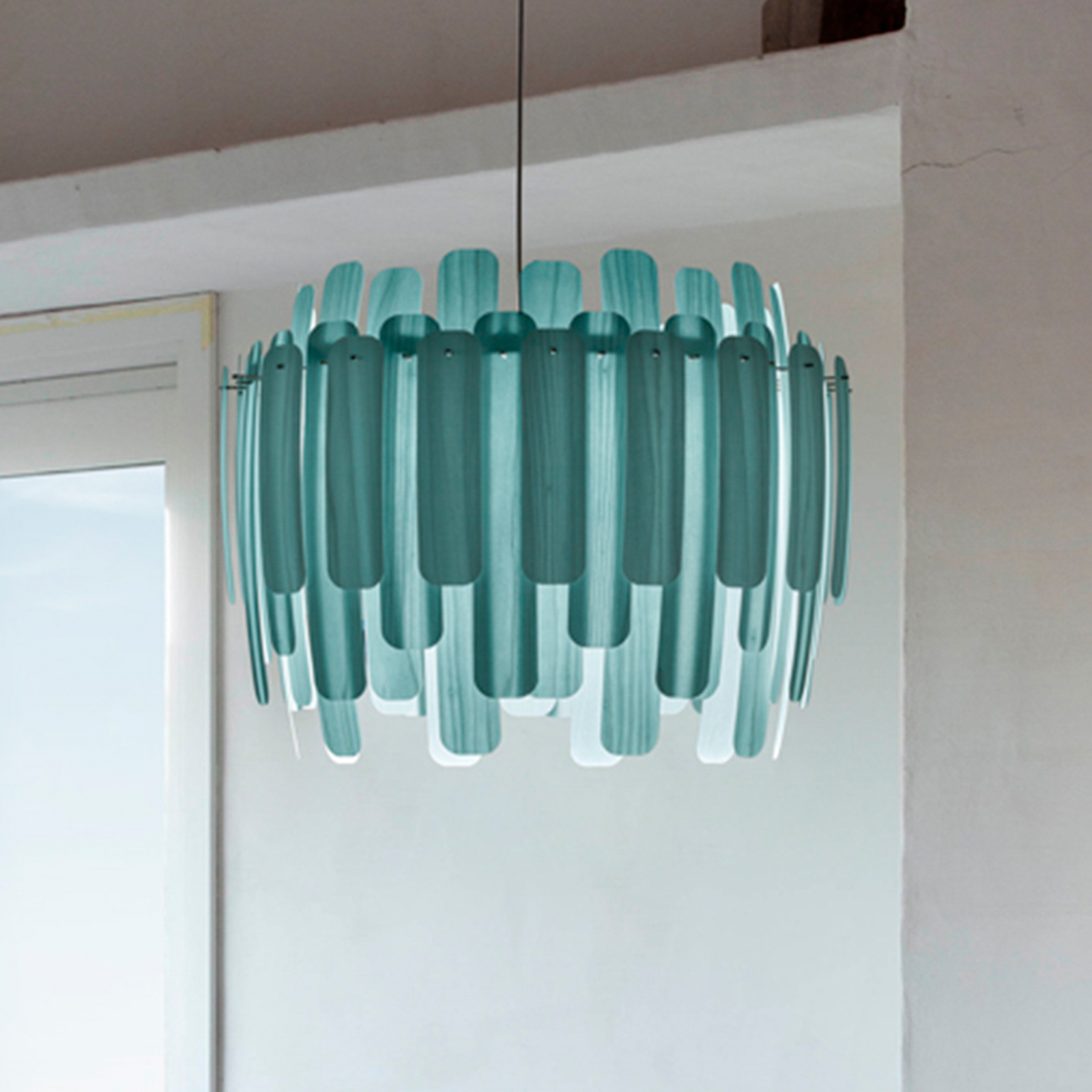 LZF Maruja suspension en bois, bleu