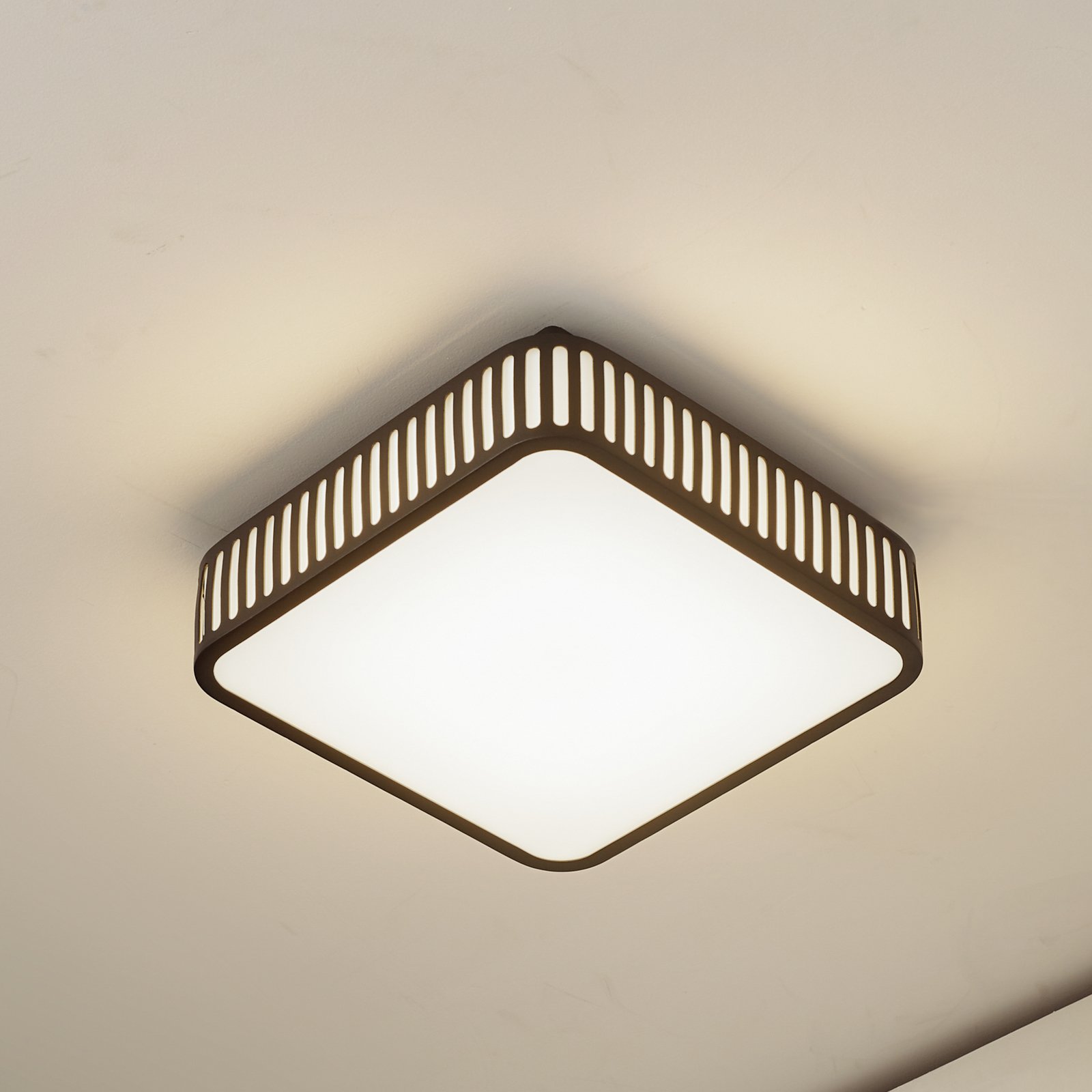 Lindby Lámpara LED de techo para exterior Lurinda, 26 cm, negro, IP44