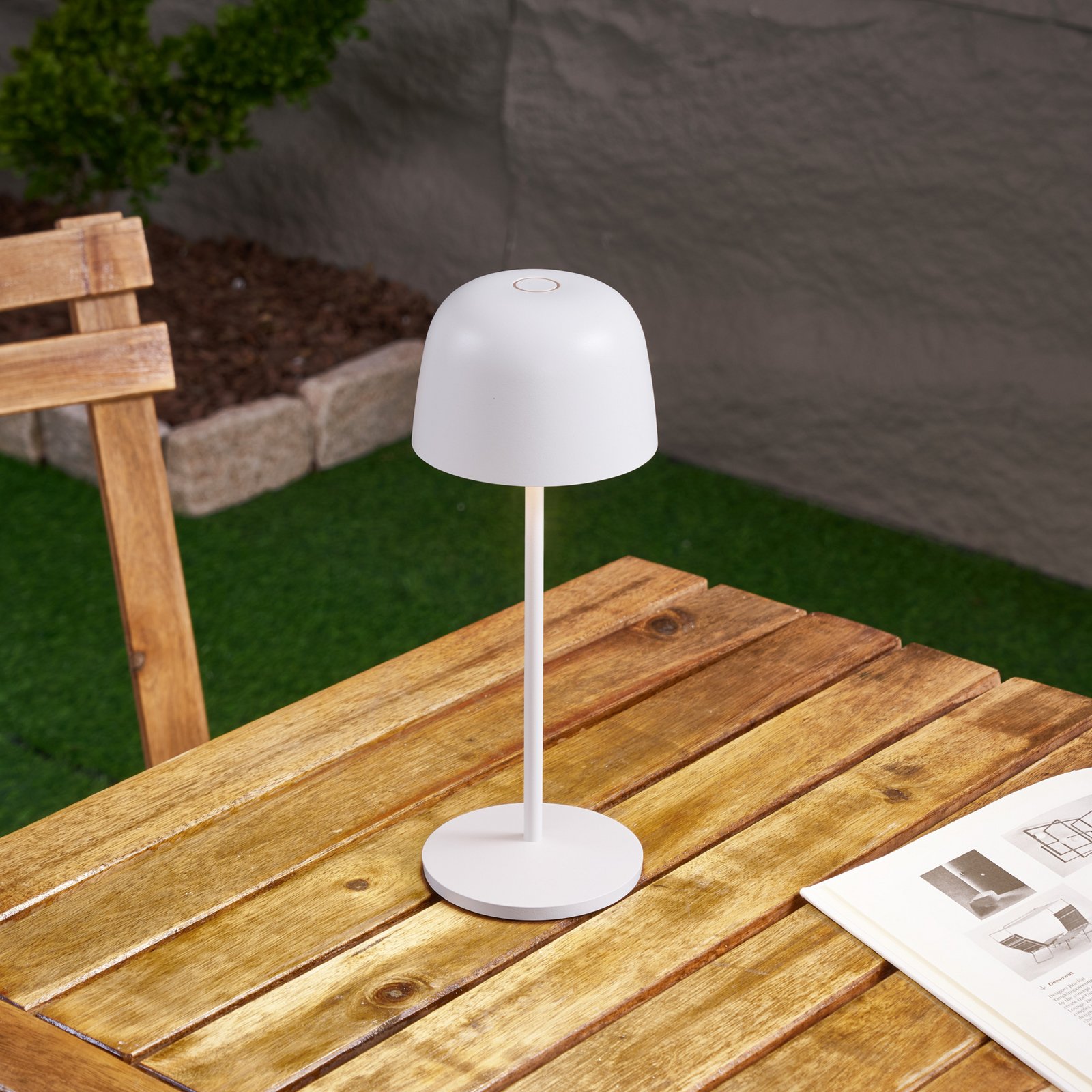 Lindby LED-Akku-Tischleuchte Arietty, weiß, dimmbar, IP65